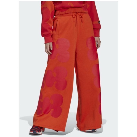 Vibrant Red Floral Wide-Leg Pants - Picture 2 of 4